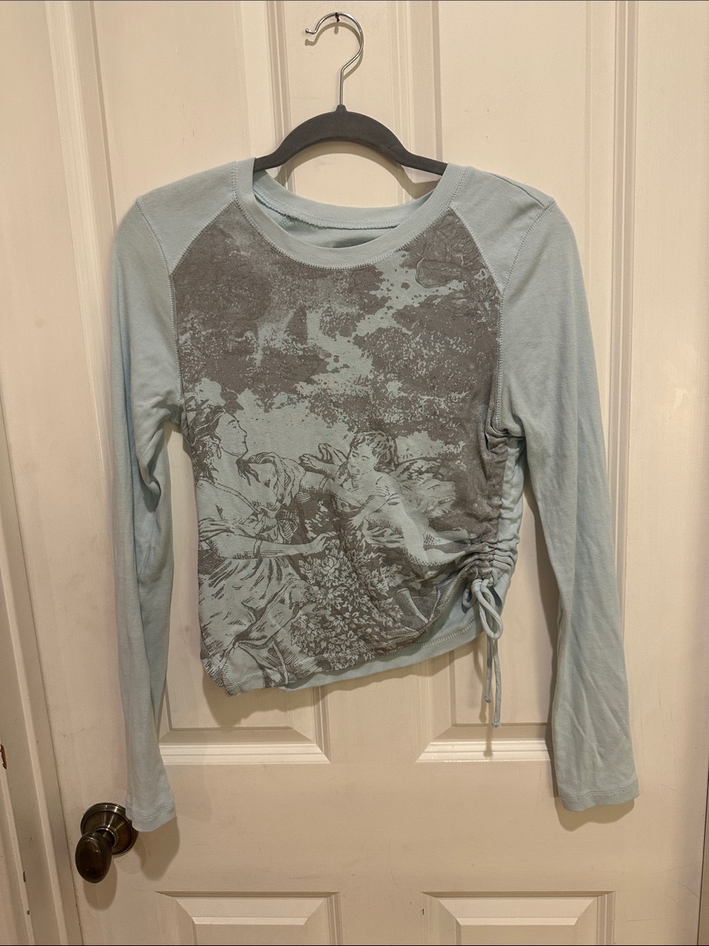 URBAN OUTFITTERS LIGHT BLUE LONG SLEEVE GRAPHIC SHIRT
